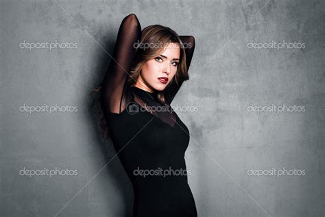 287,342 Sensuous Woman Stock Photos and High